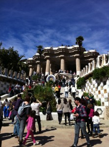 La folla davanti la lucertola di Park Güell Barcellona